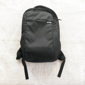 *EUC* InCase Black Icon Slim Backpack